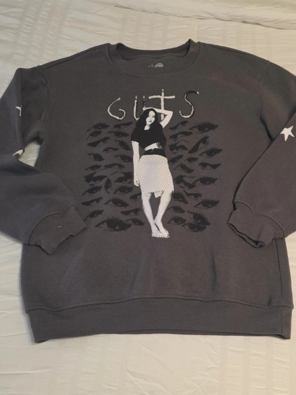 Olivia Rodrigo "Guts" grey sweater, kids xl